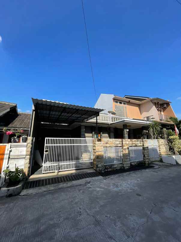 rumah di taman galaxy bekasi selatan