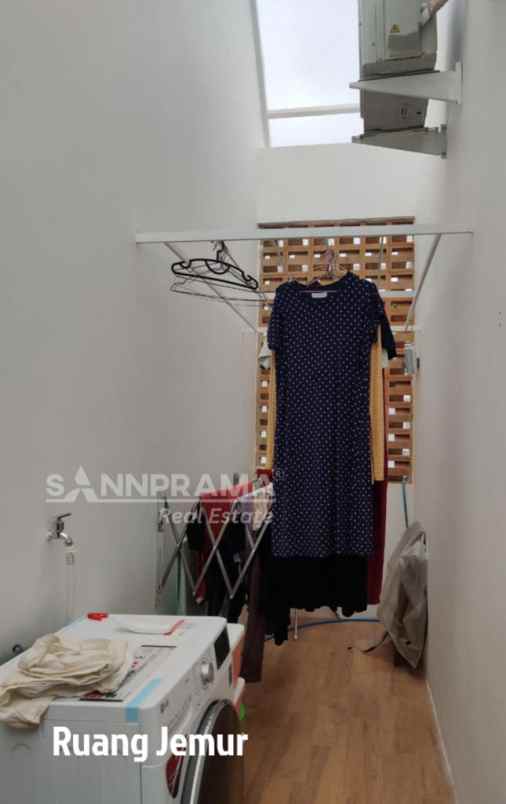 rumah dijual 2 lantai siap huni di kawasan beji depok