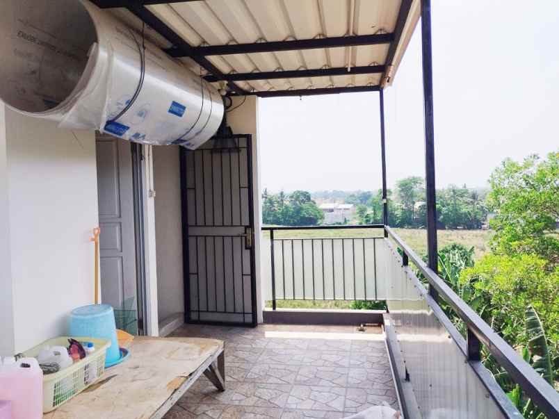 rumah dijual 4 lantai di mutiara gading city bekasi