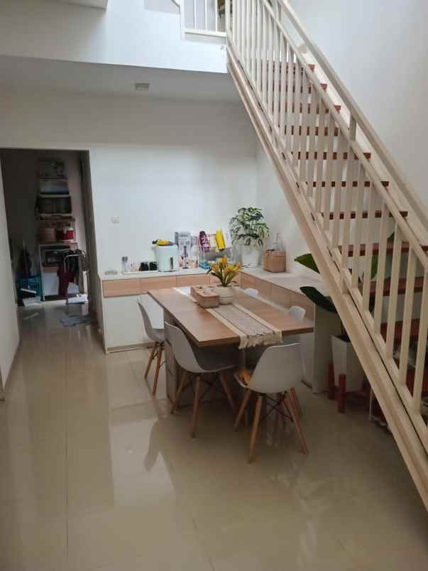 rumah dijual di limo cinere dekat masjid kubah emas