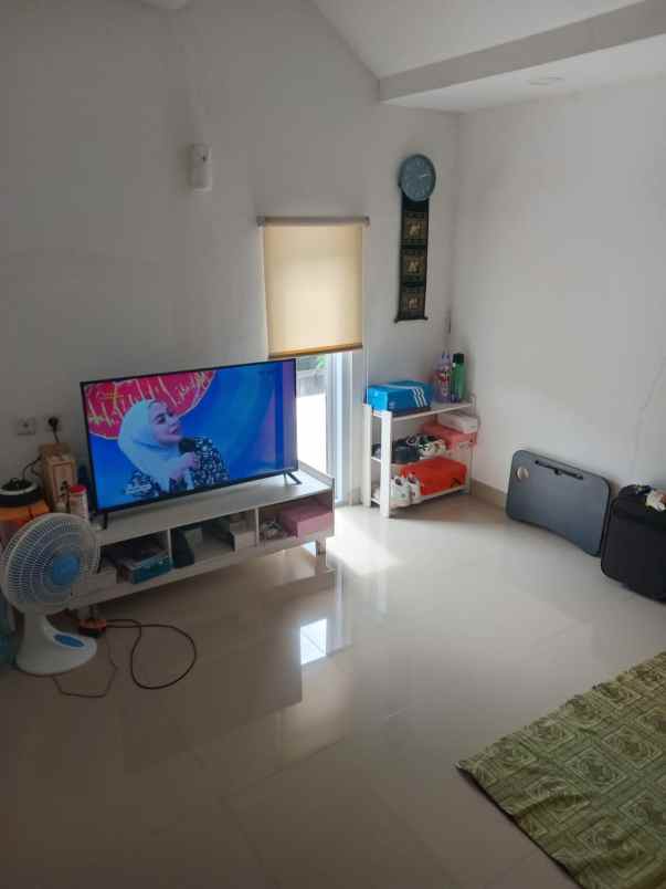 rumah dijual di limo cinere dekat masjid kubah emas