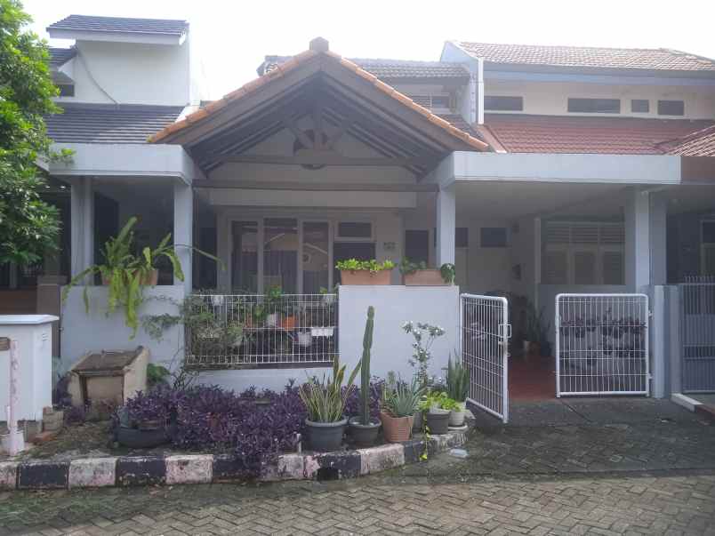 rumah dijual di perumahan buana gardenia