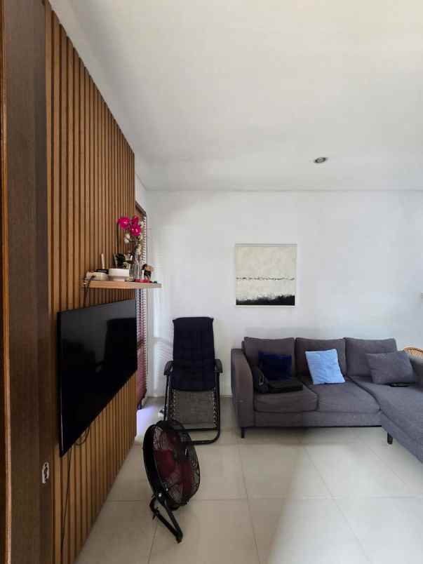 rumah fully furnished dalam twonhouse siap huni