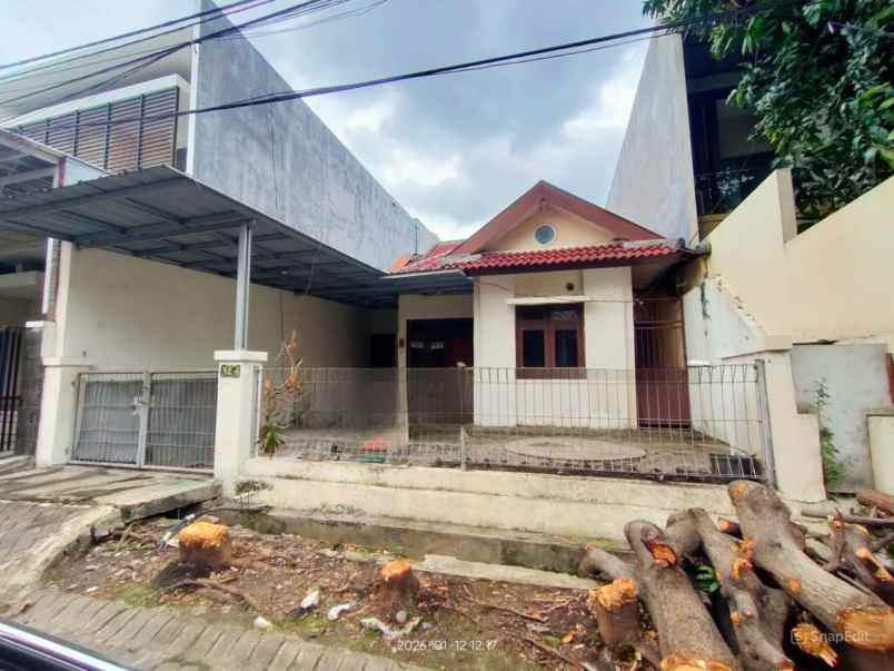 rumah galaxy bumi permai araya surabaya nego