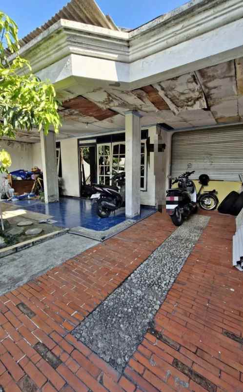 rumah hitung tanah kutisari indah