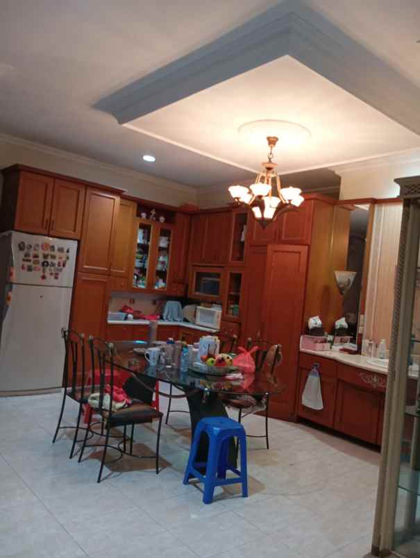 rumah hook rapi terawat di sunter jakarta utara