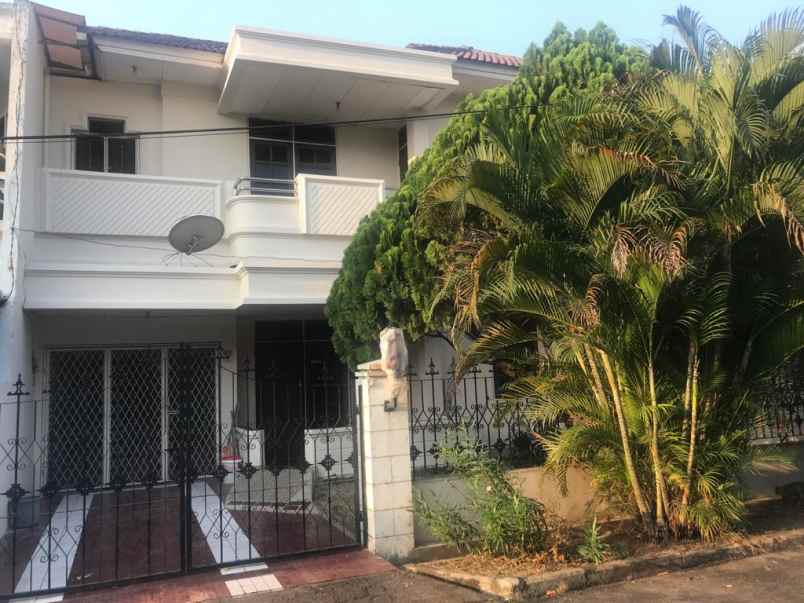 rumah janur elok residence