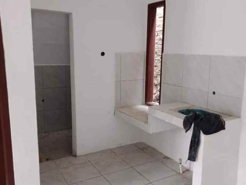 rumah jln paniisan pameungpeuk