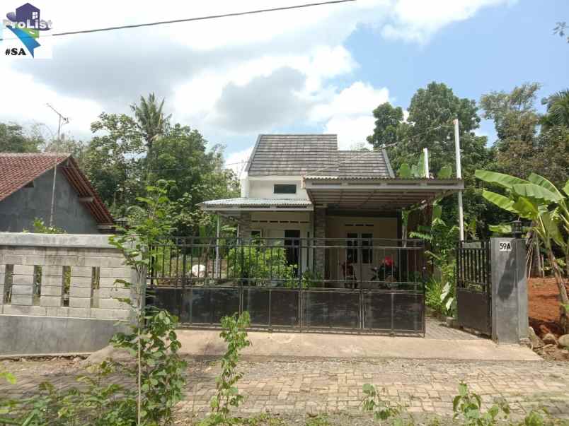 rumah kampung nyaman asri di desa karang nanas