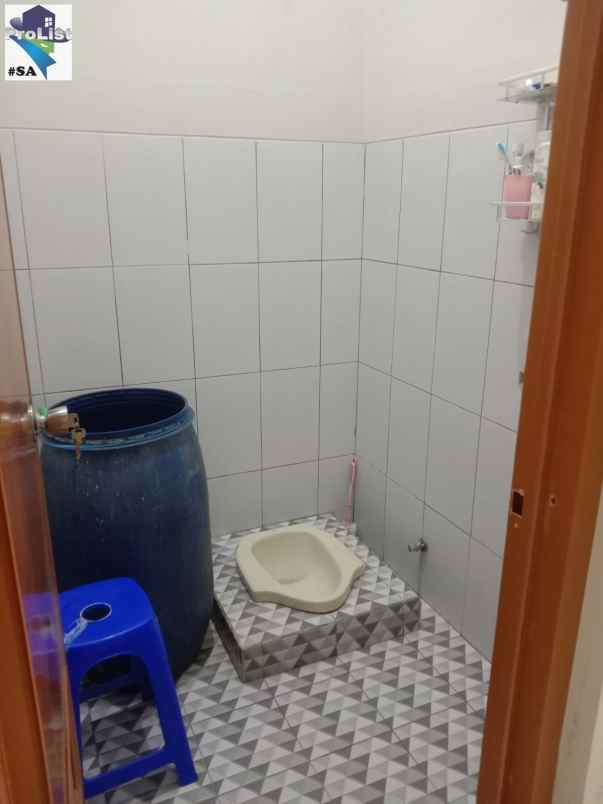 rumah kampung nyaman asri di desa karang nanas