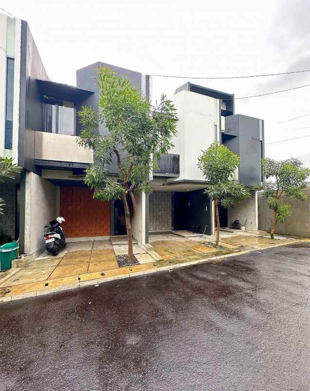 rumah kawasan cikunir bekasi dekat stasiun dan tol