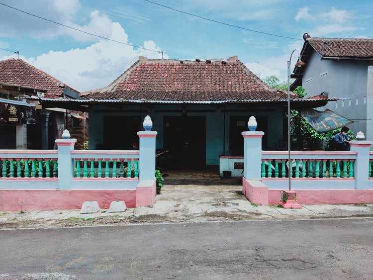 rumah kerjo karanganyar telp wa