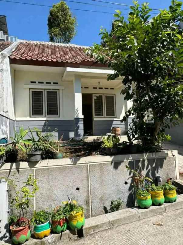 rumah kolmas cipageran dekat pemkot cimahi