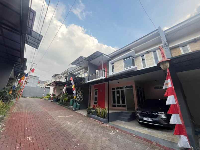 rumah komplek citeureup 8 menit pemkot cimahi
