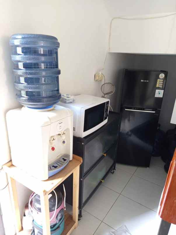 rumah kost 8 kamar full