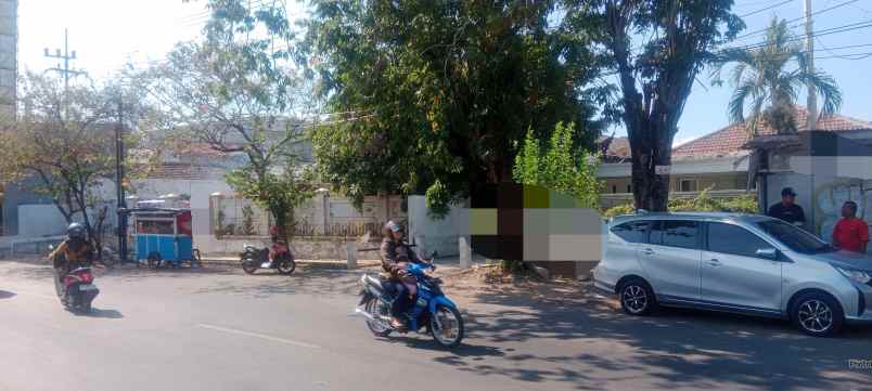 rumah lama manyar rejo dekat araya mulyosari code dvo