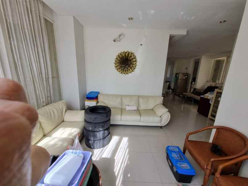 rumah malibu beach pakuwon city minimalis siap huni