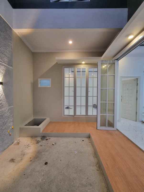rumah mewah 2 lantai dalam cluster mampang depok