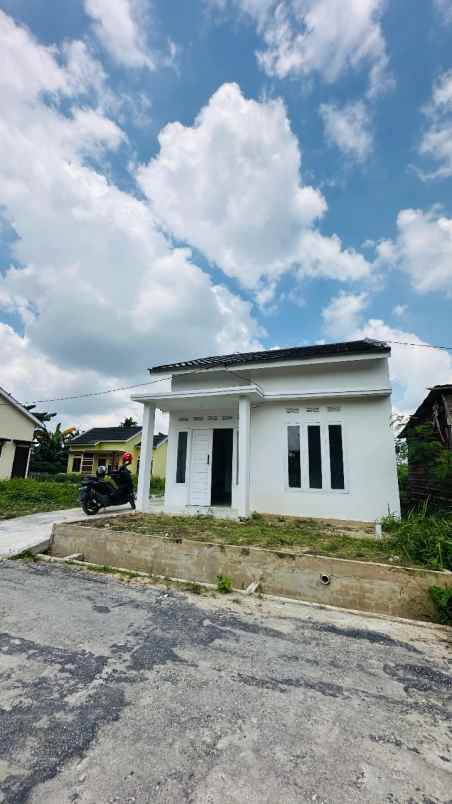 rumah mewah di jalan kota baru rumbai