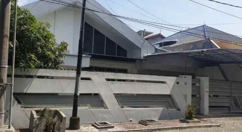 rumah mewah di villa kalijudan kota surabaya strategis