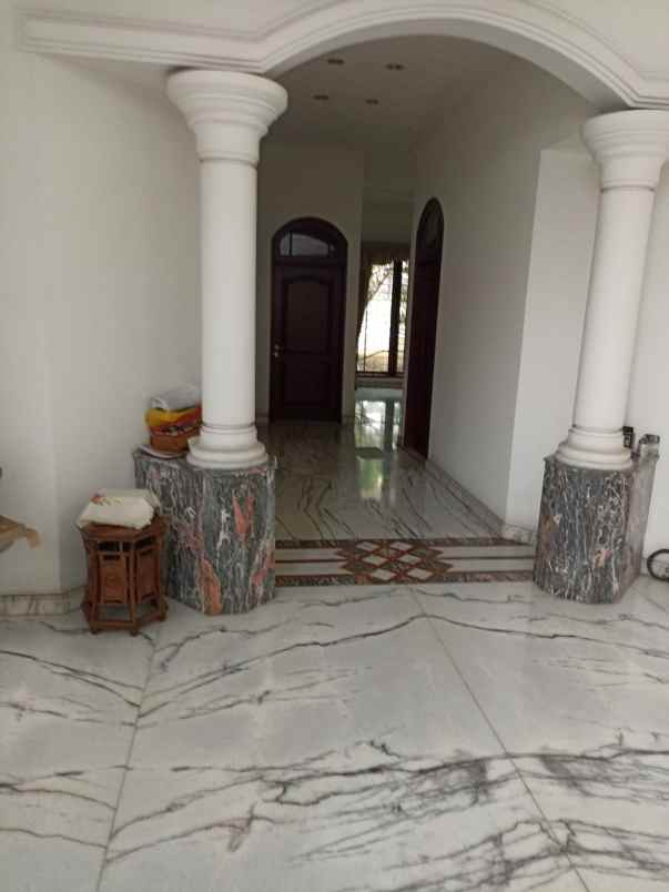 rumah mewah hook di dharmahusada kusen semua jati