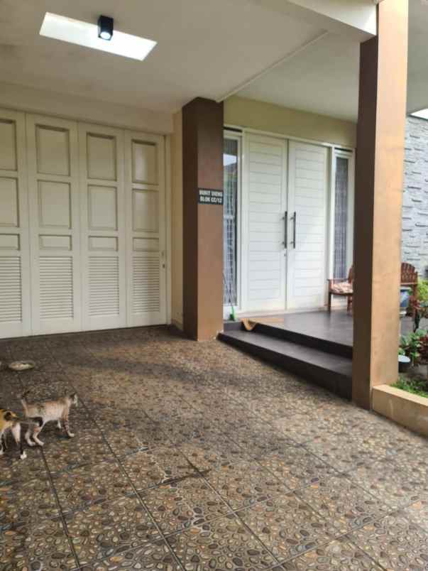 rumah mewah siap huni lokasi dekat unmer