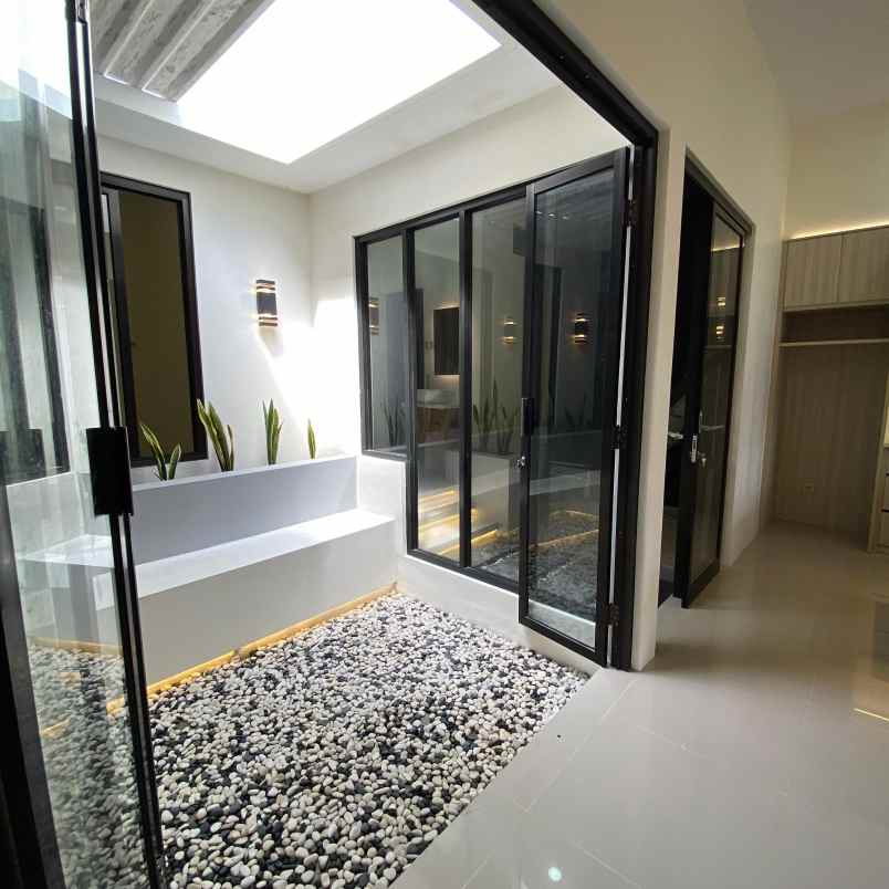 rumah modern jogja untuk anak muda