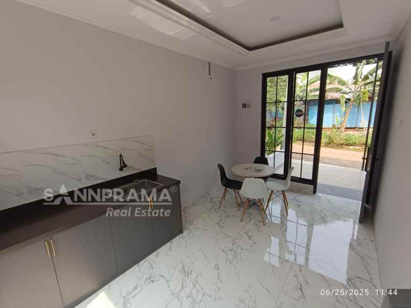 rumah modern klasik timur cibubur