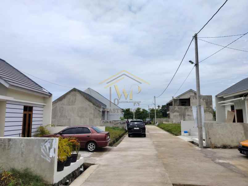 rumah modern minimalis di sidoluhur godean