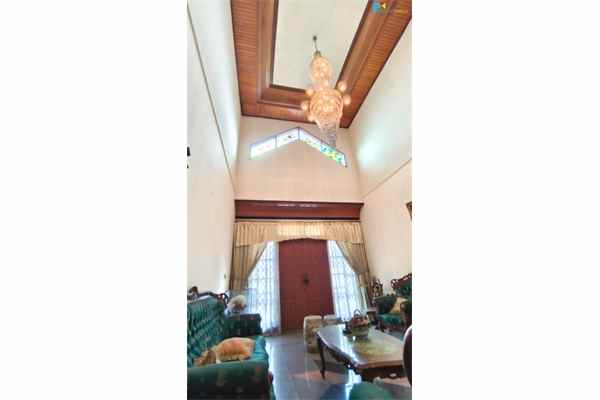 rumah pondok gede bekasi