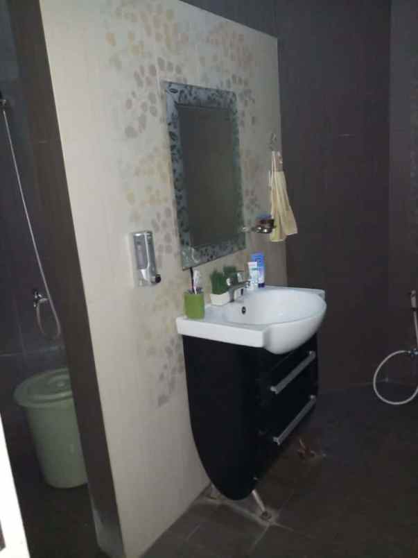 rumah second hook murah di pondok aren tangerang