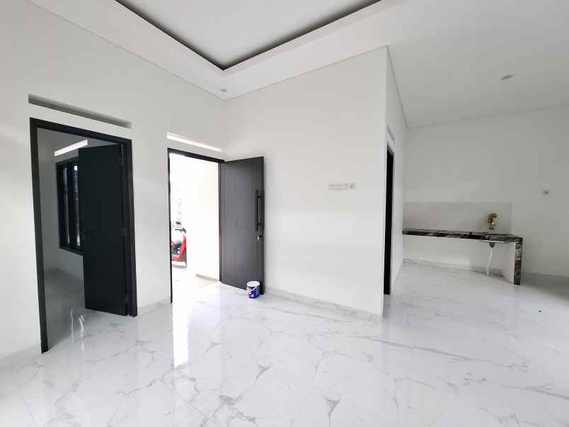 rumah siap huni dalam cluster one gate di kalasan