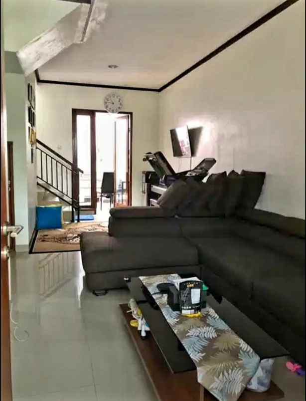 rumah siap huni kondisi bagus di bandung