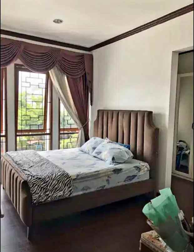 rumah siap huni kondisi bagus di bandung