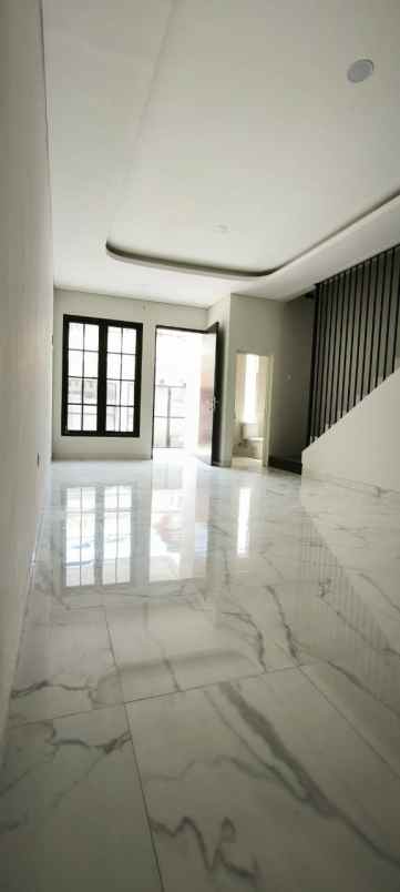 rumah siap huni lebak ploso surabaya lebar 5 nego