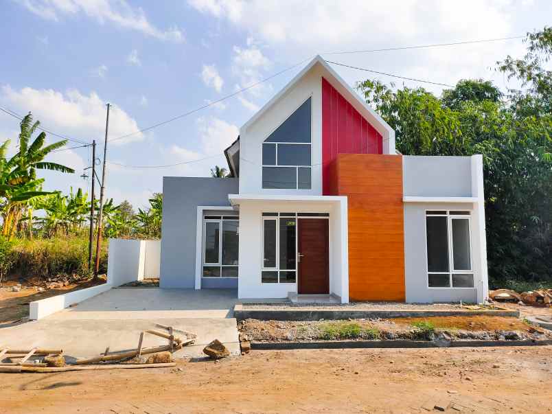 rumah strategis di salatiga