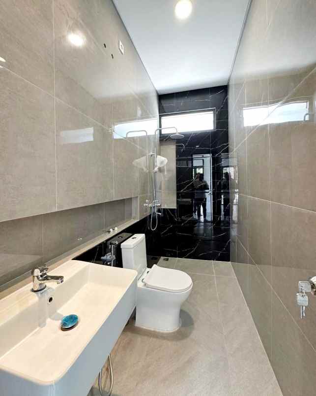 rumah the greenlake citraland new minimalis