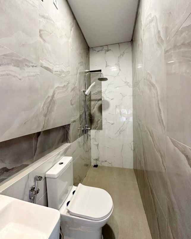 rumah the greenlake citraland new minimalis