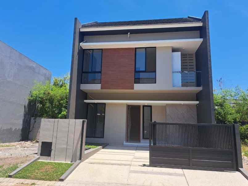 rumah timur di florence pakuwon city new minimalis