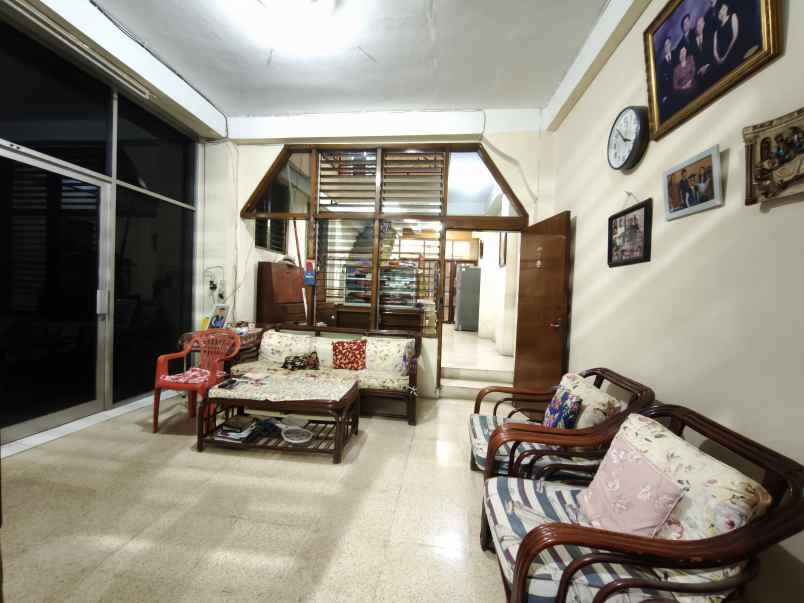 rumah unfurnished shm sawah besar jakarta pusat