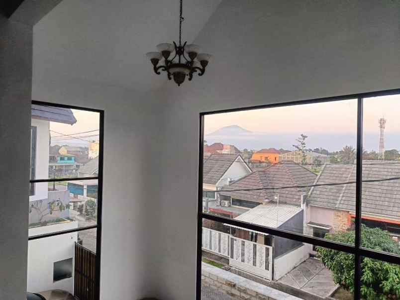 rumah villa dekat rsud kota malang