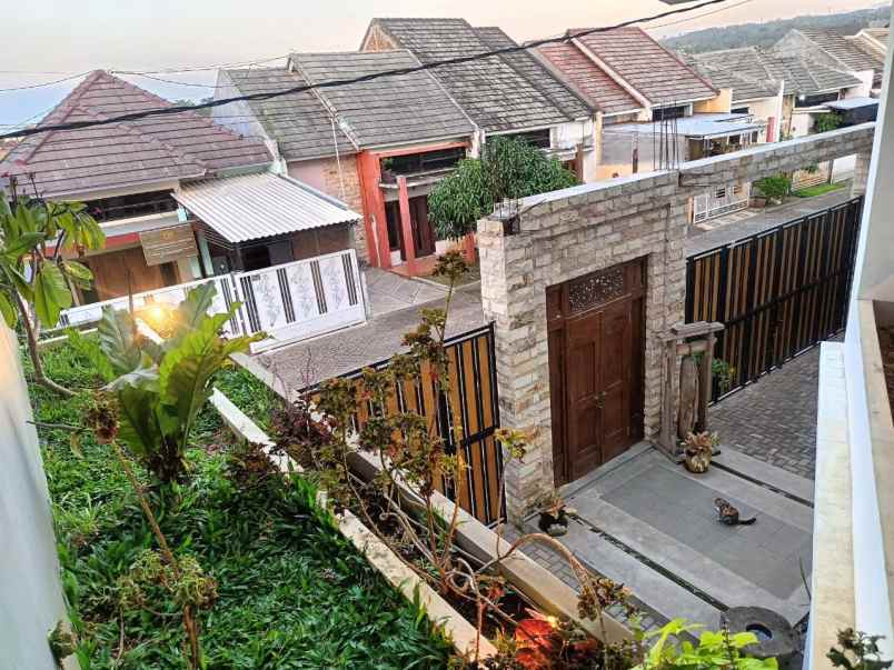 rumah villa dekat rsud kota malang