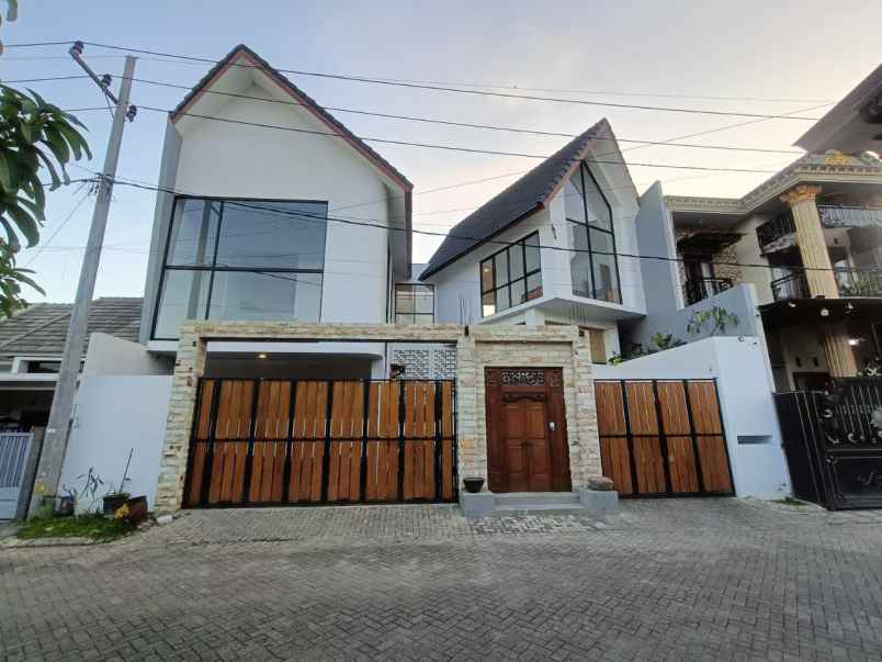 rumah villa dekat rsud kota malang