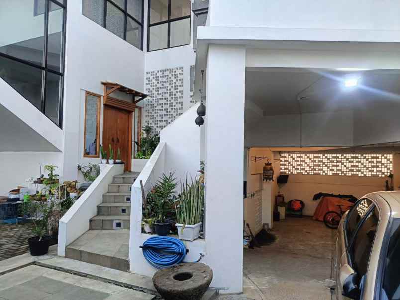 rumah villa dekat rsud kota malang