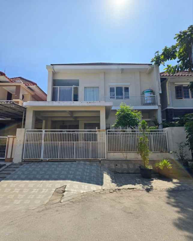 rumah villa riviera pakuwon city siap huni minimalis