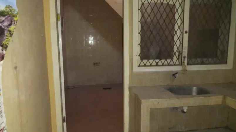 semampir selatan strategis ada gudang