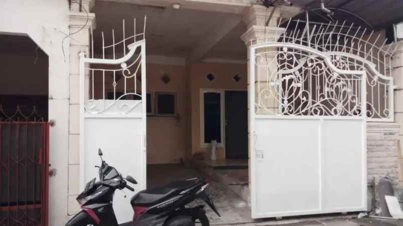 semampir selatan strategis ada gudang