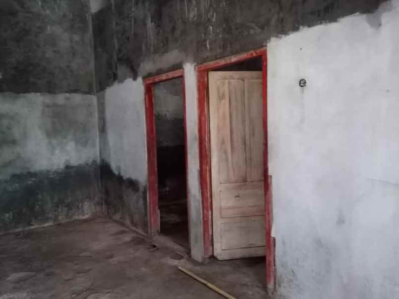 tanah dekat pasar kedawung