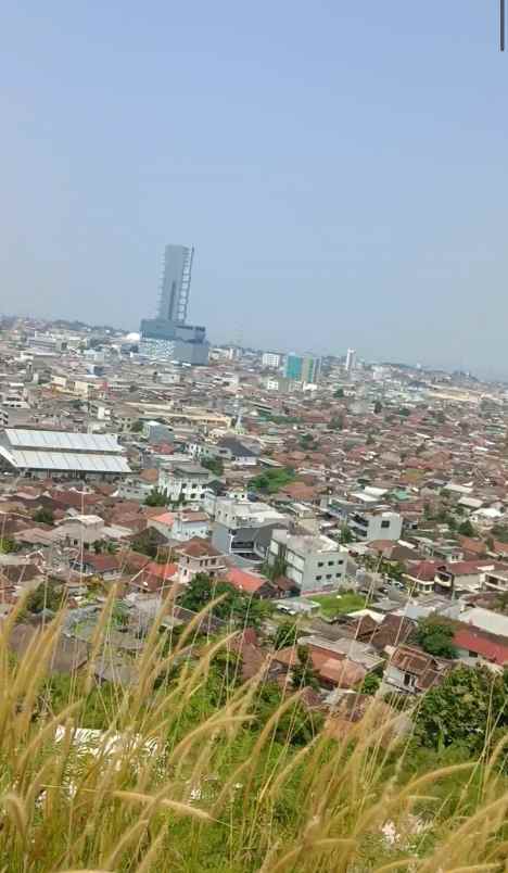 tanah view laut kota dan gunung di bandar lampung