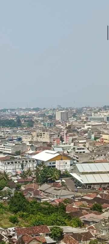 tanah view laut kota dan gunung di bandar lampung